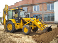 istovar zemlje na izgradnji